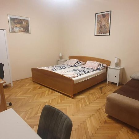 Garibaldi Apartman Budapest Eksteriør bilde